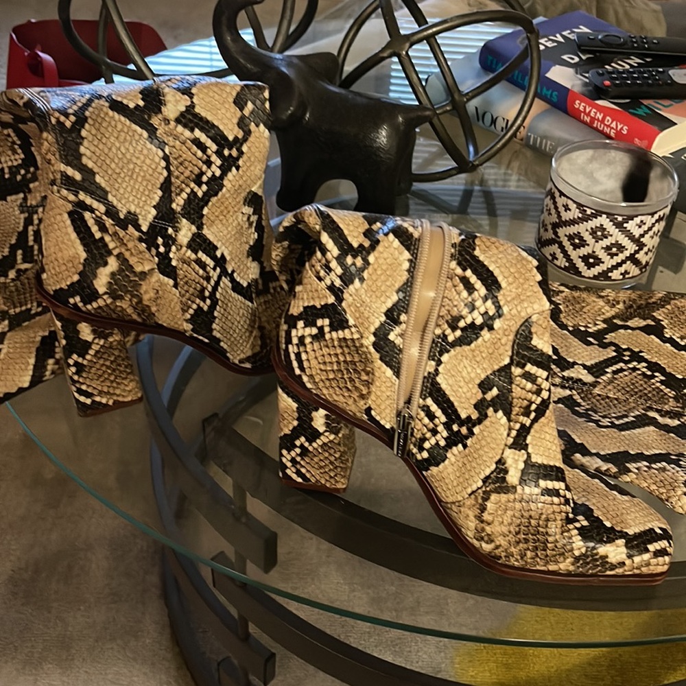 Women’s Vince Canute snake skin over the knee boots - Picture 2 of 11
